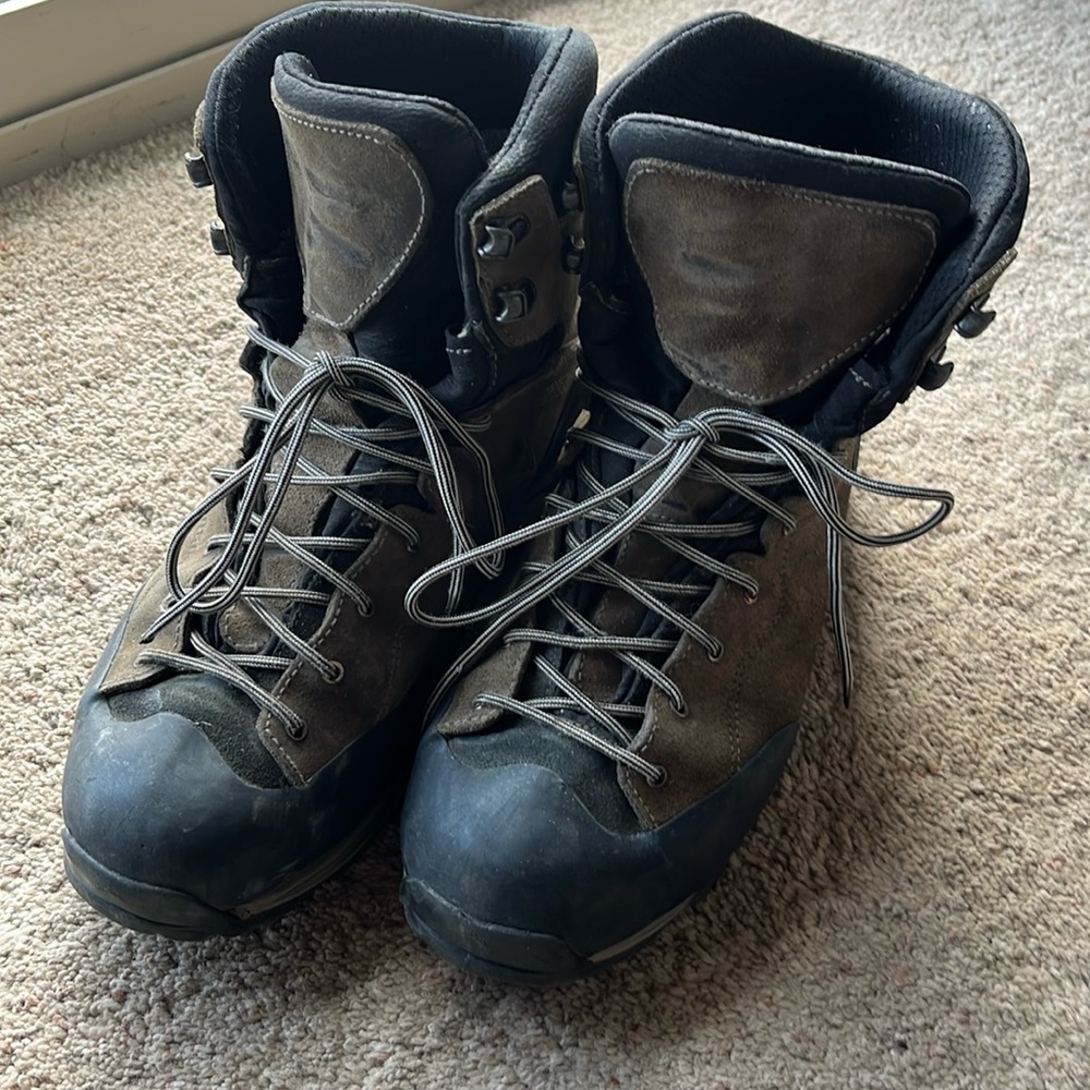 Schnee’s Kestrel size 10